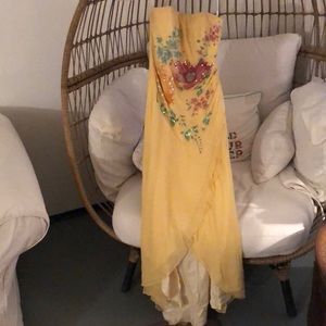 Size 8 yellow prom dress circa 2005